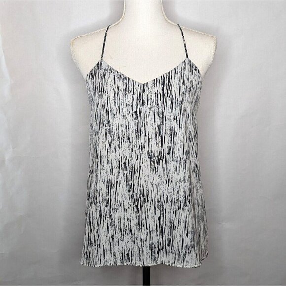 Express Tank Top Reversible - Picture 2 of 6